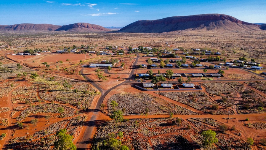 Warakurna community